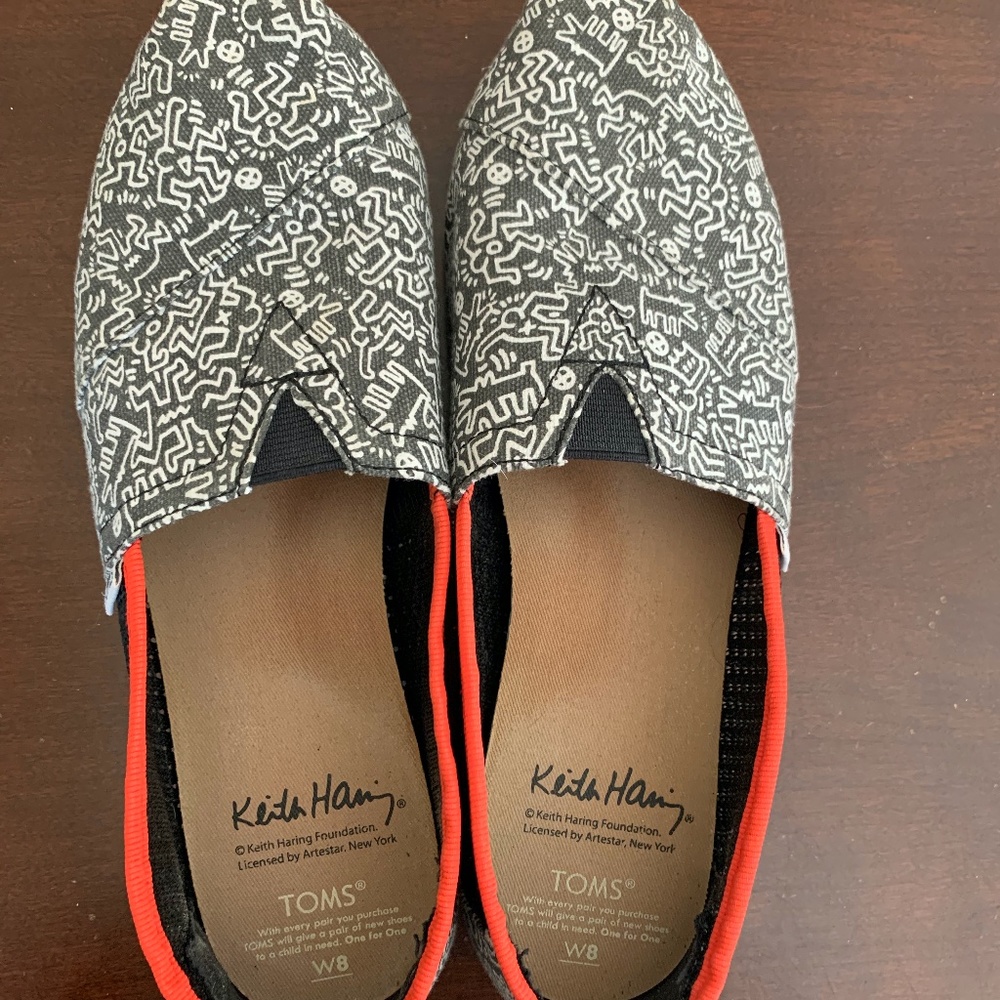 Women's Toms, Black and White, Size 8